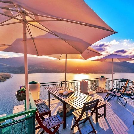 La Terrazza Sul Lago Turano Кастель-ди-Тора Экстерьер фото