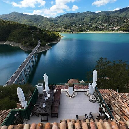 La Terrazza Sul Lago Turano Кастель-ди-Тора Экстерьер фото