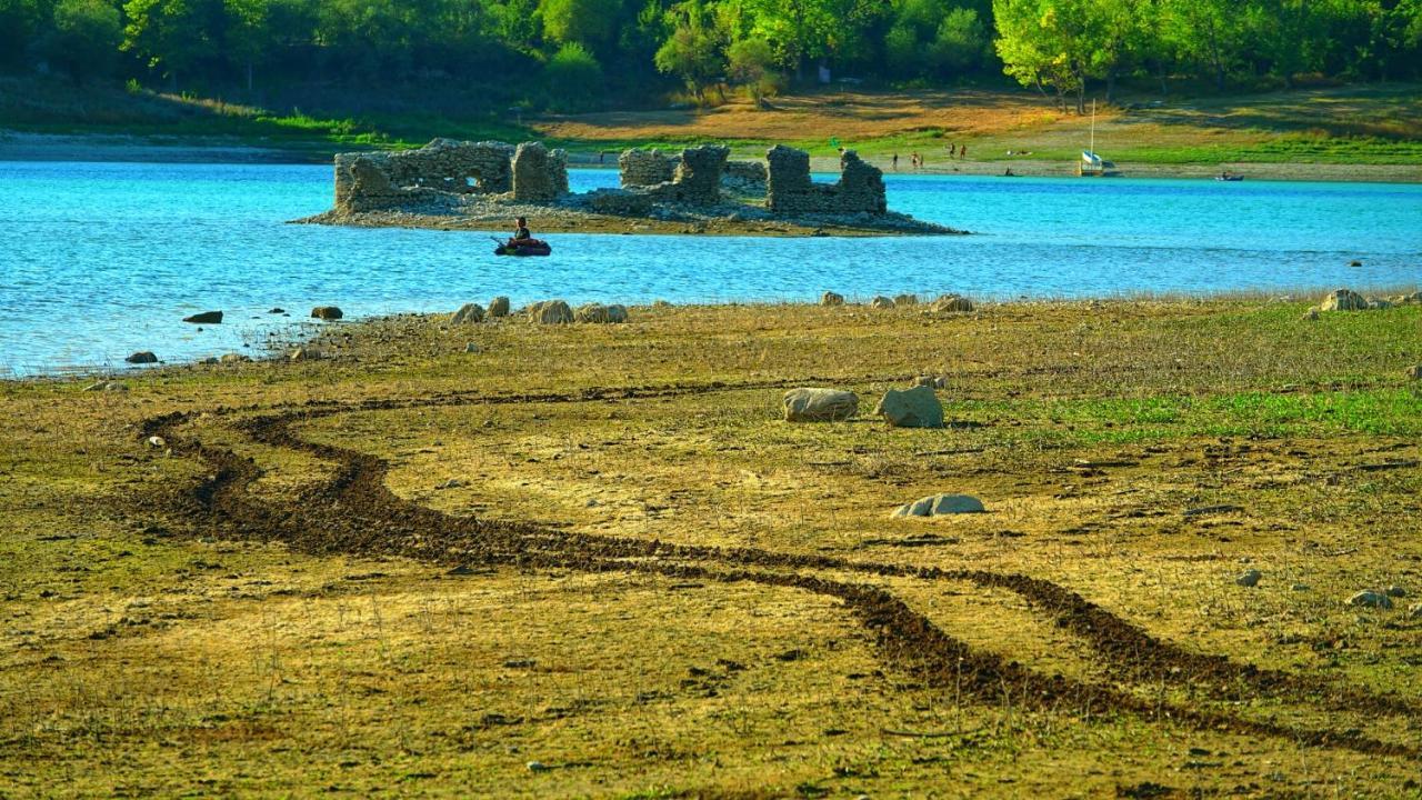La Terrazza Sul Lago Turano Кастель-ди-Тора Экстерьер фото