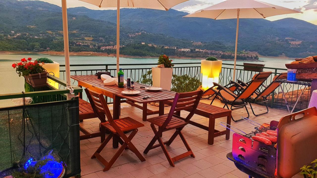 La Terrazza Sul Lago Turano Кастель-ди-Тора Экстерьер фото