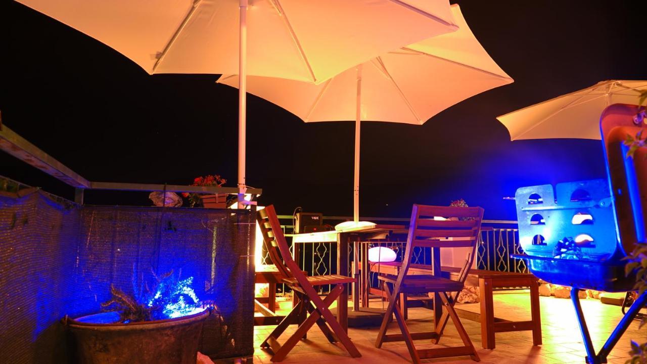 La Terrazza Sul Lago Turano Кастель-ди-Тора Экстерьер фото