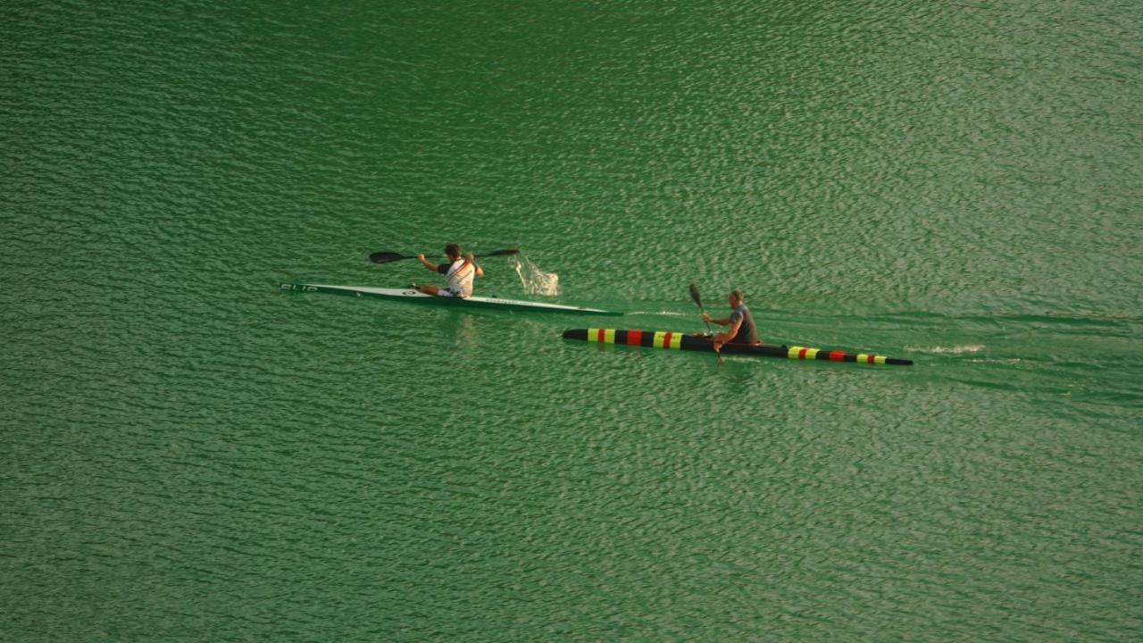 La Terrazza Sul Lago Turano Кастель-ди-Тора Экстерьер фото